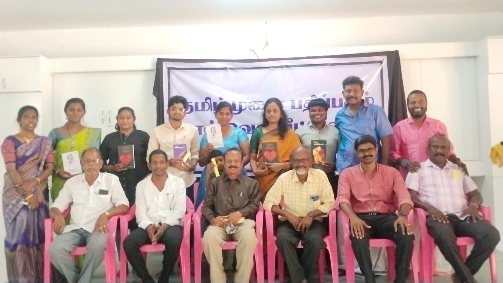 “குமிழ்முனை வாசிப்பு வண்டியின்” பிறந்தநாள் விழா