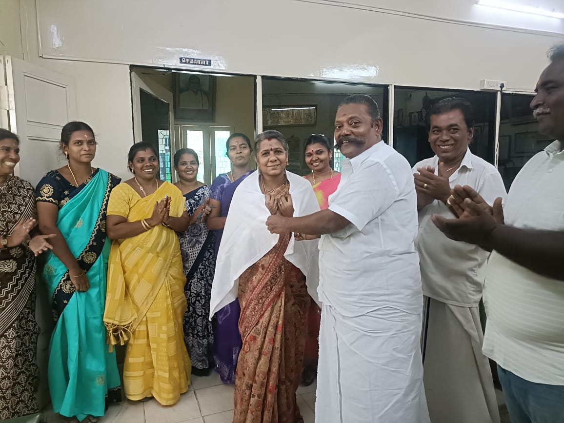 +2 பொதுத்தேர்வில் தூத்துக்குடி காரப்பேட்டை நாடார் பெண்கள் மேல்நிலைப்பள்ளி 100 சதவீதம் தேர்ச்சி