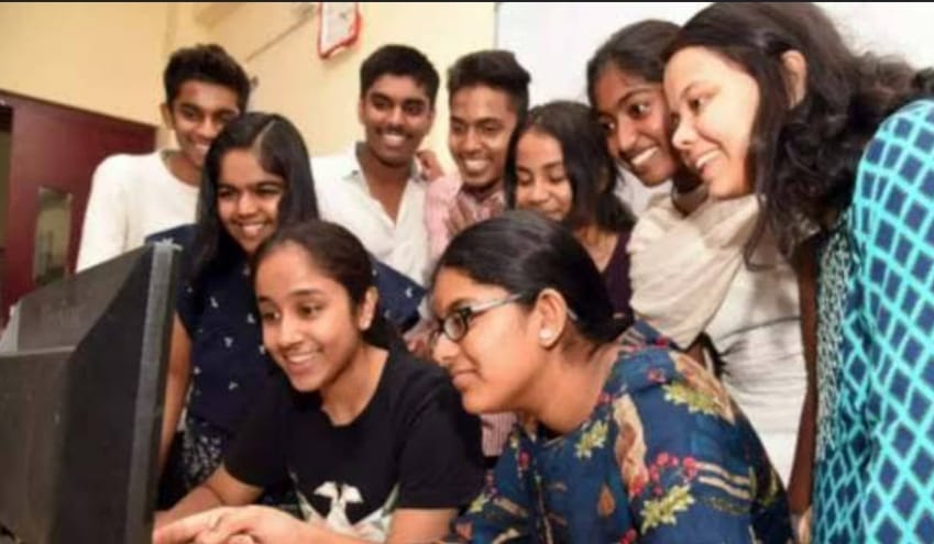 12 ம் வகுப்பு பொதுத்தேர்வு முடிவுகளை காண கிளிக் செய்யவும்