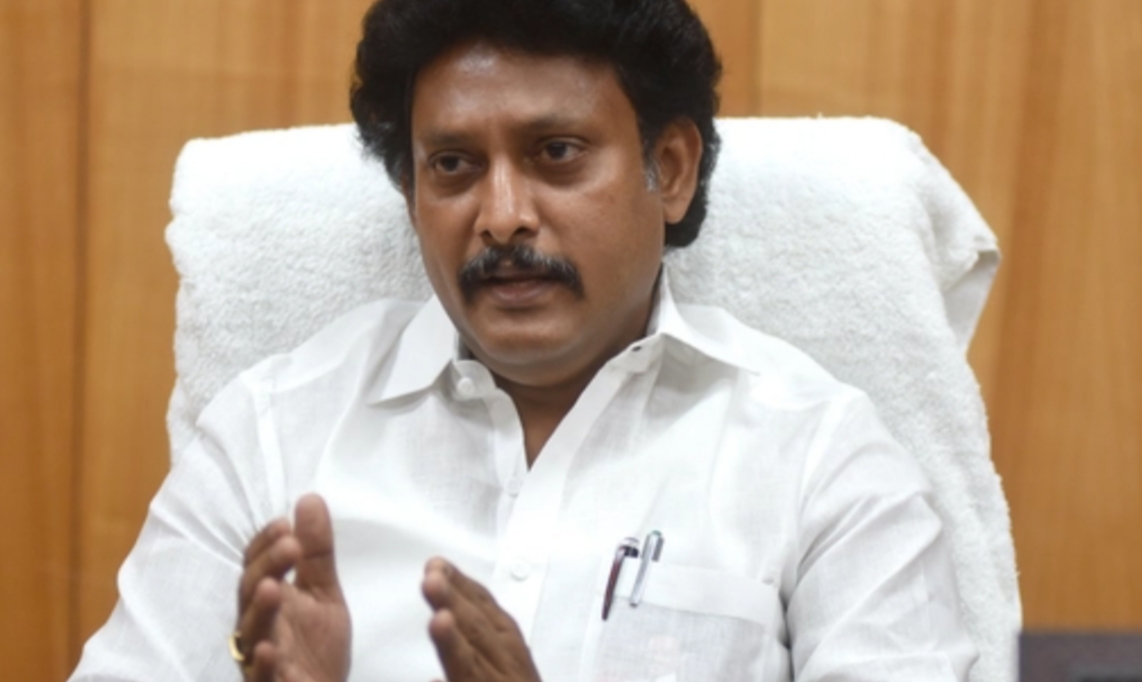 ஆசிரியர்களின் நலன் கருதி மத்திய அமைச்சரை சந்திக்க முடிவு : ஆசிரியர் சங்க பிரதிநிதிகளுடன் அமைச்சர் அன்பில மகேஷ் ஆலோசனை