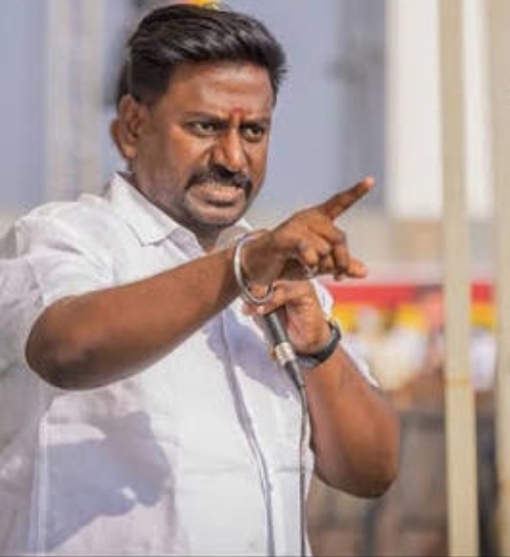பள்ளி வளாகங்களில் தேவையின்றி வேறு யாரும் நுழைய அனுமதியில்லை : பள்ளிக் கல்வித்துறை அமைச்சர் ராஜ்மோகன் அதிரடி !
