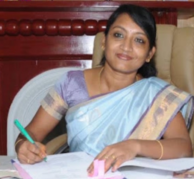 தமிழகத்தின் புதிய பள்ளிக் கல்வித்துறைச் செயலாளராக இன்னசென்ட் திவ்யா இ.ஆ.ப.நியமிக்கப்பட்டுள்ளார் !