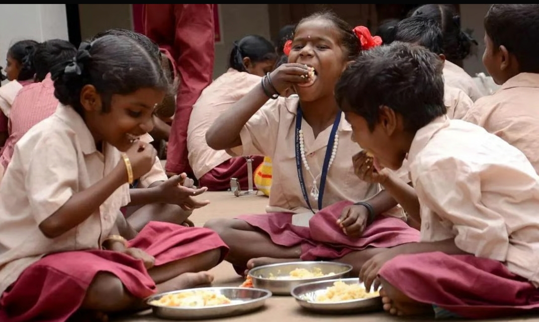 அரசு மற்றும் அரசு உதவி பெறும் பள்ளி மாணவர்களுக்கான காமராஜர் காலை உணவுத் திட்ட விரிவாக்கம்: தொடக்க விழா செப்டம்பர் 22 ம் தேதிக்கு மாற்றம் !