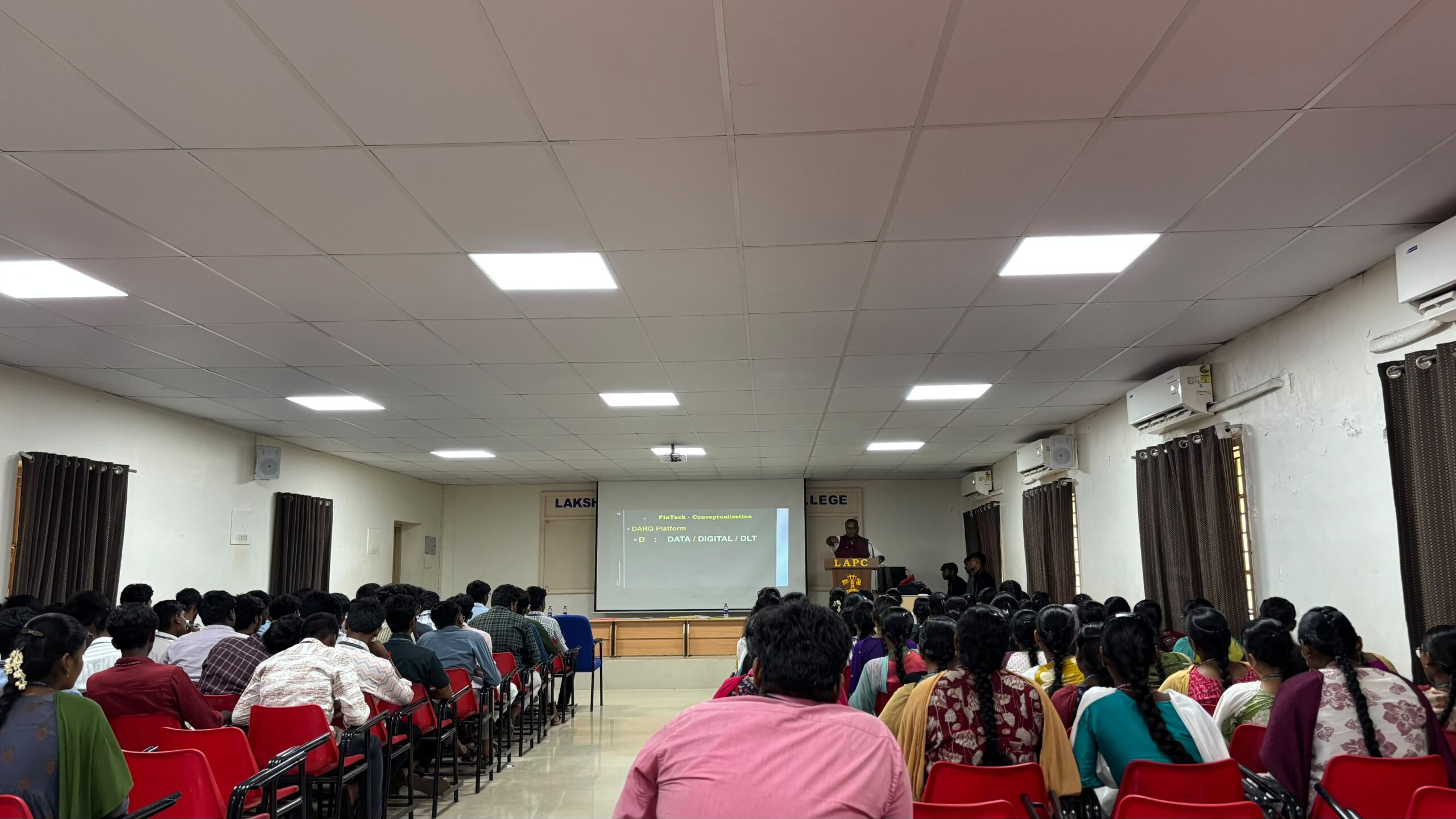 கோவில்பட்டி கே.ஆர்.கலை மற்றும் அறிவியல் கல்லூரியில் கம்பெனி செக்ரட்டரிஷிப் படிப்பு குறித்த தொழில் வாய்ப்பு விழிப்புணர்வு நிகழ்ச்சி !